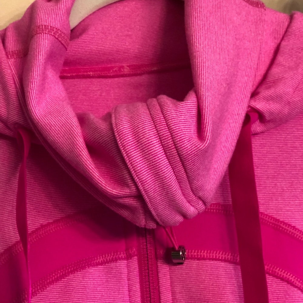 LULULEMON PINK SCUBA HOODIE